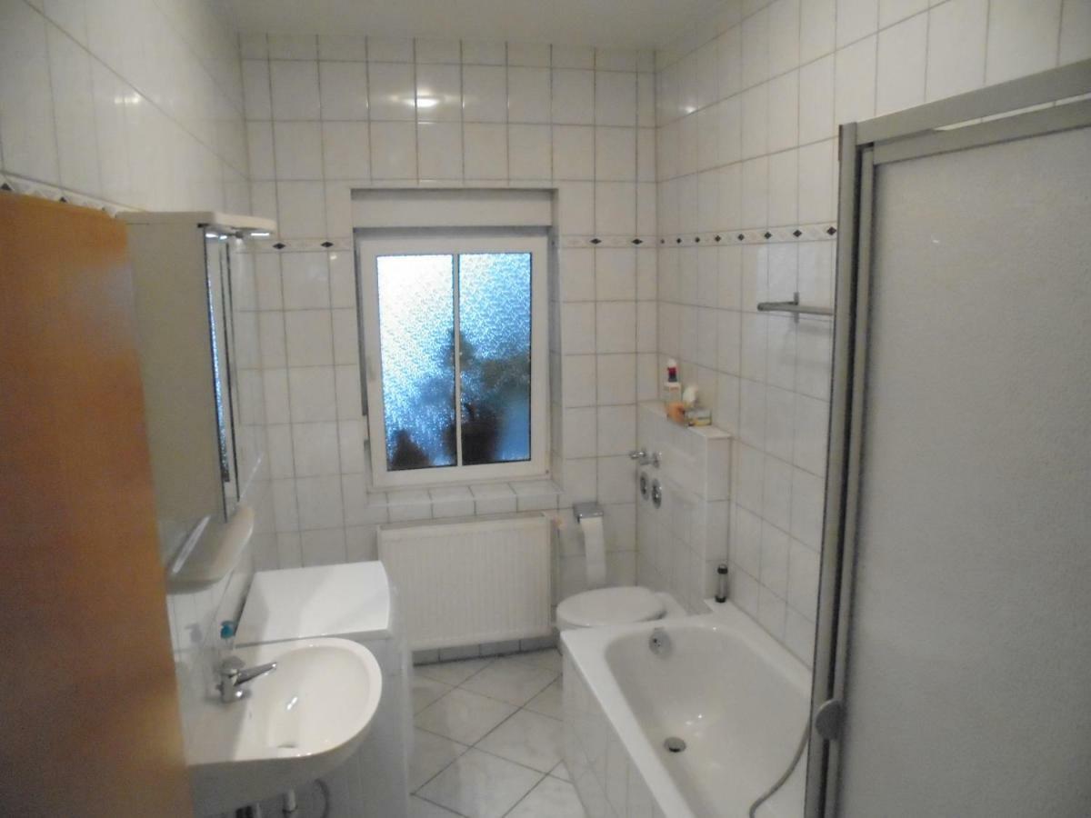 Ferienwohnung Mit Terasse Обергаузен Екстер'єр фото