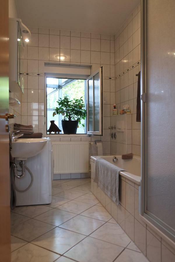 Ferienwohnung Mit Terasse Обергаузен Екстер'єр фото