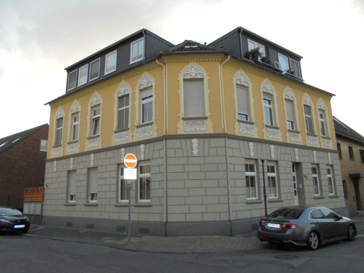 Ferienwohnung Mit Terasse Обергаузен Екстер'єр фото